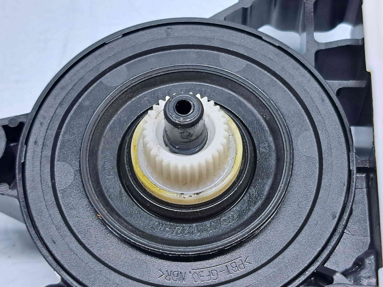 Motoras geam dreapta spate Seat Leon ST Combi (5F8) [Fabr 2013-2018] facelift 5Q0959812E - imagine 4