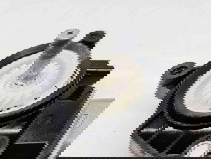 Motoras geam dreapta spate Renault Kadjar [Fabr 2015-prezent] C17689100