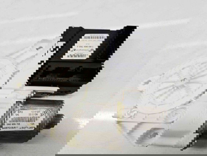 Motoras geam stanga fata Volkswagen Tiguan (5N) [Fabr 2007-2016] 5N0959702