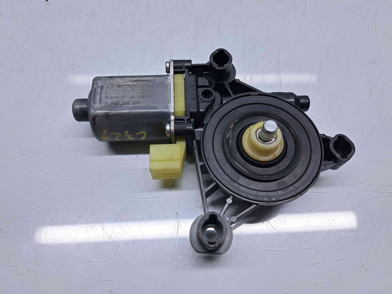 Motoras geam stanga fata Audi A3 Sportback (8VA) Hatchback [Fabr 2012-2020] S850202100 - imagine 2