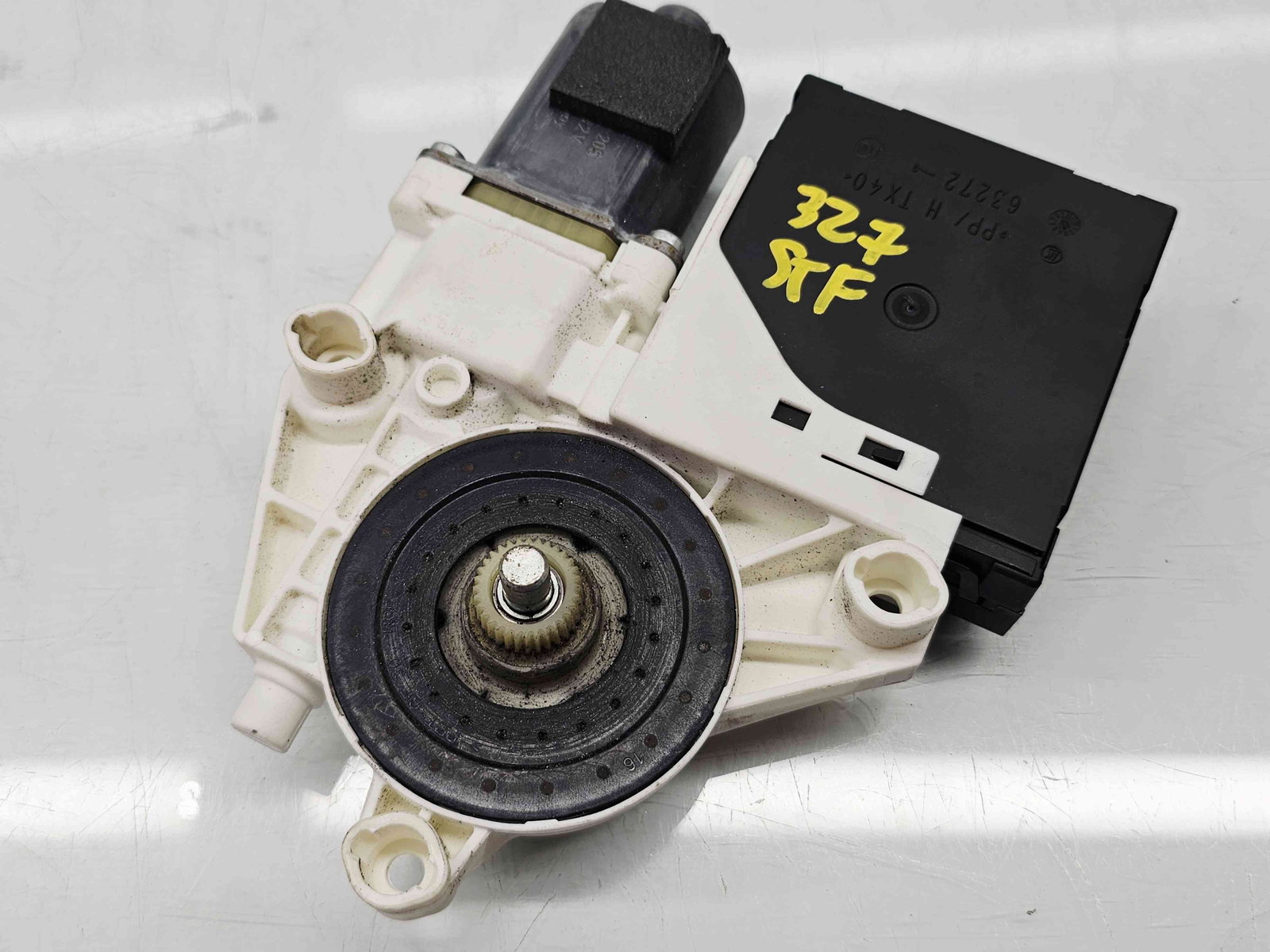 Motoras geam stanga fata Audi A3 Sportback (8PA) [Fabr 2004-2013] Facelift 8P0959802Q - imagine 1