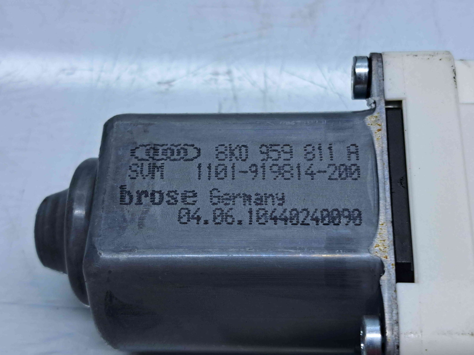 Motoras geam stanga spate Audi A4 (8K5, B8) Avant [Fabr 2008-2015] 8K0959811A - imagine 2