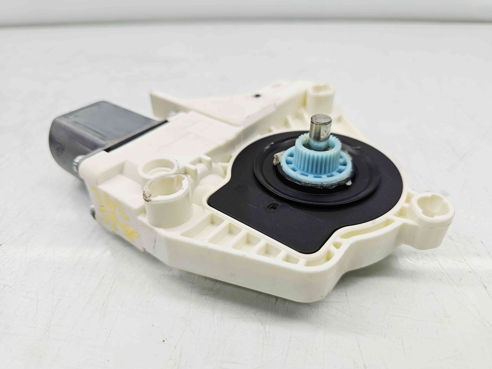 Motoras geam stanga spate Audi A4 (8K2, B8.5) Facelift [Fabr 2008-2015] 8K0959811A - imagine 1