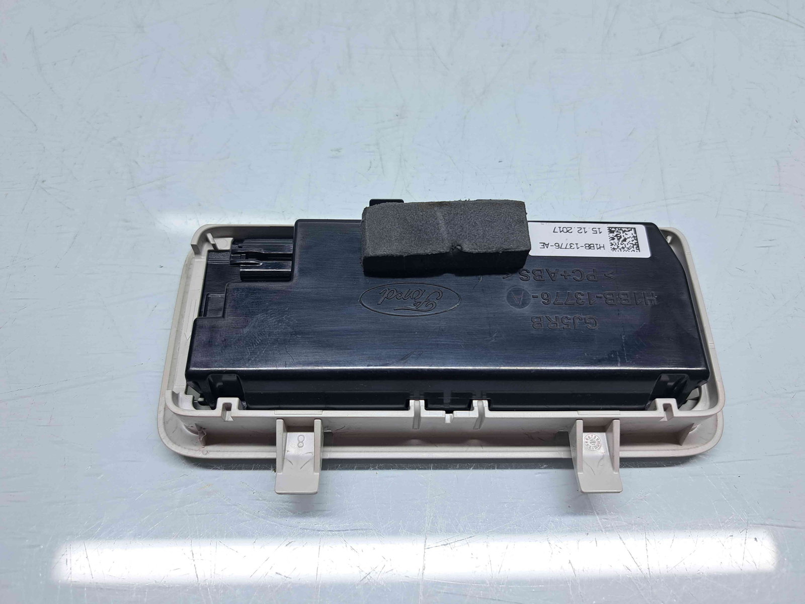 Plafoniera spate Ford Fiesta 8 [Fabr 2017-2025] H1BB-13776-AE - imagine 2