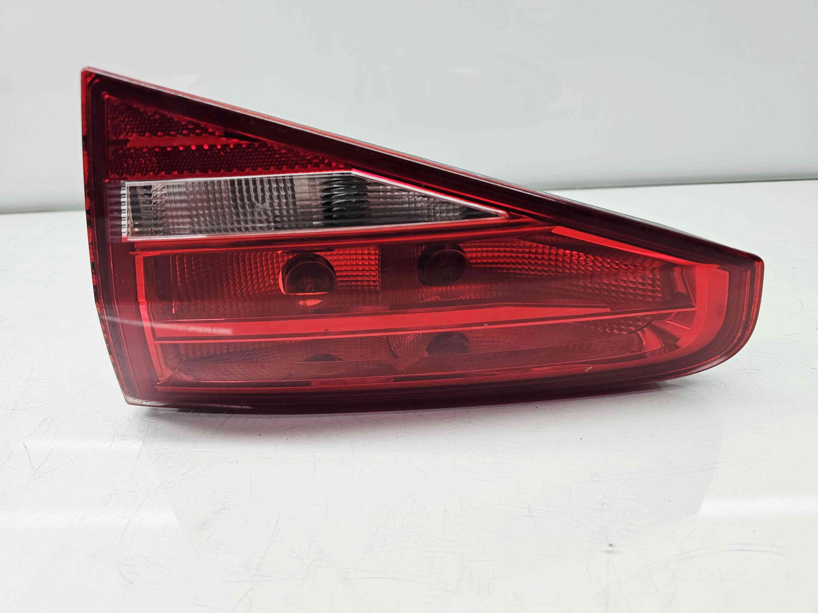 Stop haion dreapta Audi A4 (8K2, B8.5) Facelift [Fabr 2008-2015] 8K5945094AA - imagine 1