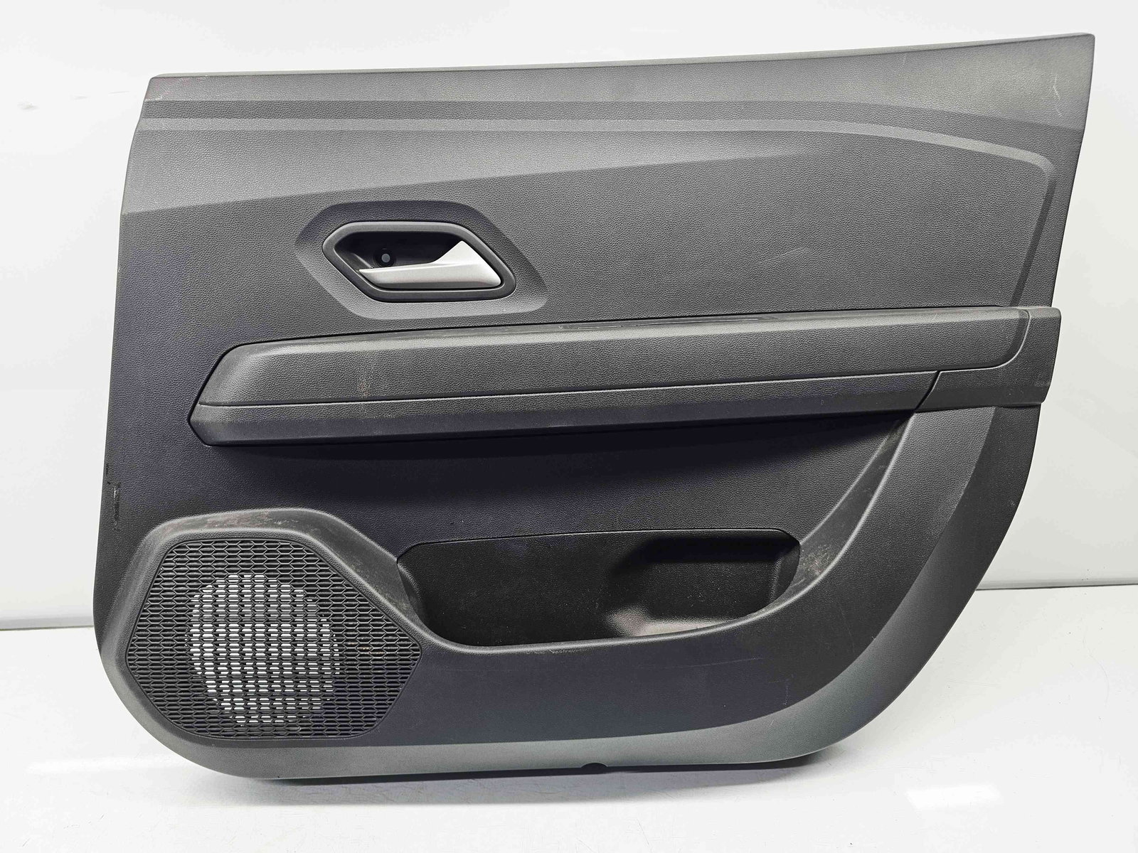 Tapiterie usa dreapta spate Dacia Jogger facelift [Fabr 2021-2025] 829A02090R - imagine 1