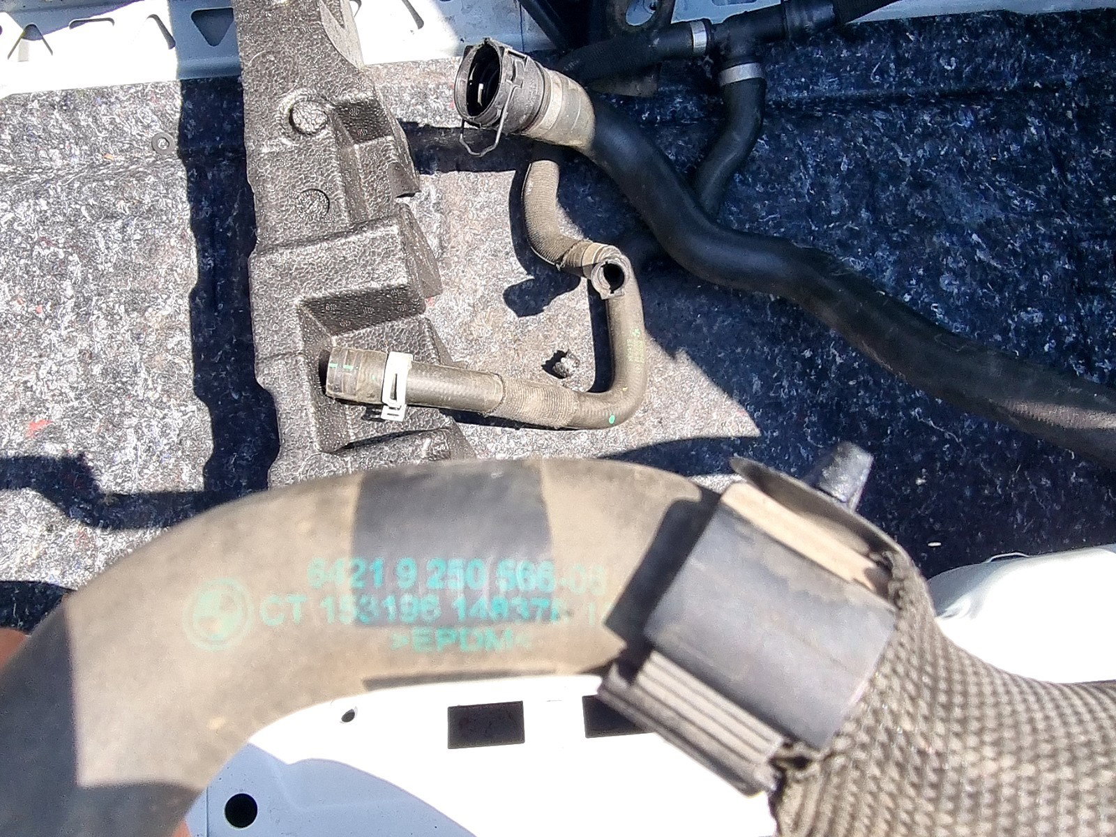 Furtun apa Bmw X1 (F48) [Fabr 2016-2022] 7617363 02 / 9250566-06 2.0 B47 110 KW / 150 CP - imagine 4