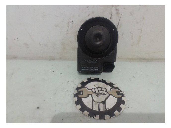 Sirena alarma Audi A4 B7 2.0 BRE 8L0951605A 2004-2008