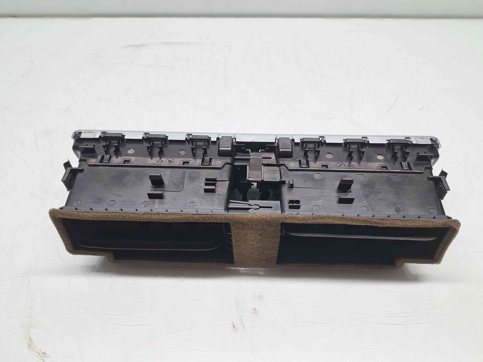 Grila aerisire centrala Audi A4 (8K5, B8) Avant [Fabr 2008-2015] 8T2820951B - imagine 2