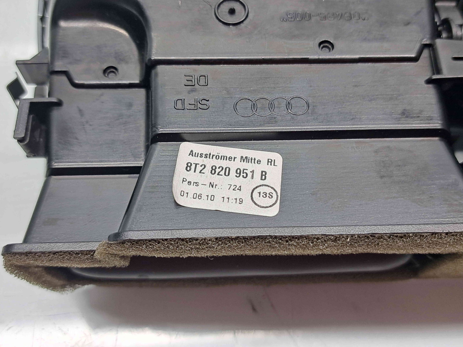 Grila aerisire centrala Audi A4 (8K5, B8) Avant [Fabr 2008-2015] 8T2820951B - imagine 4