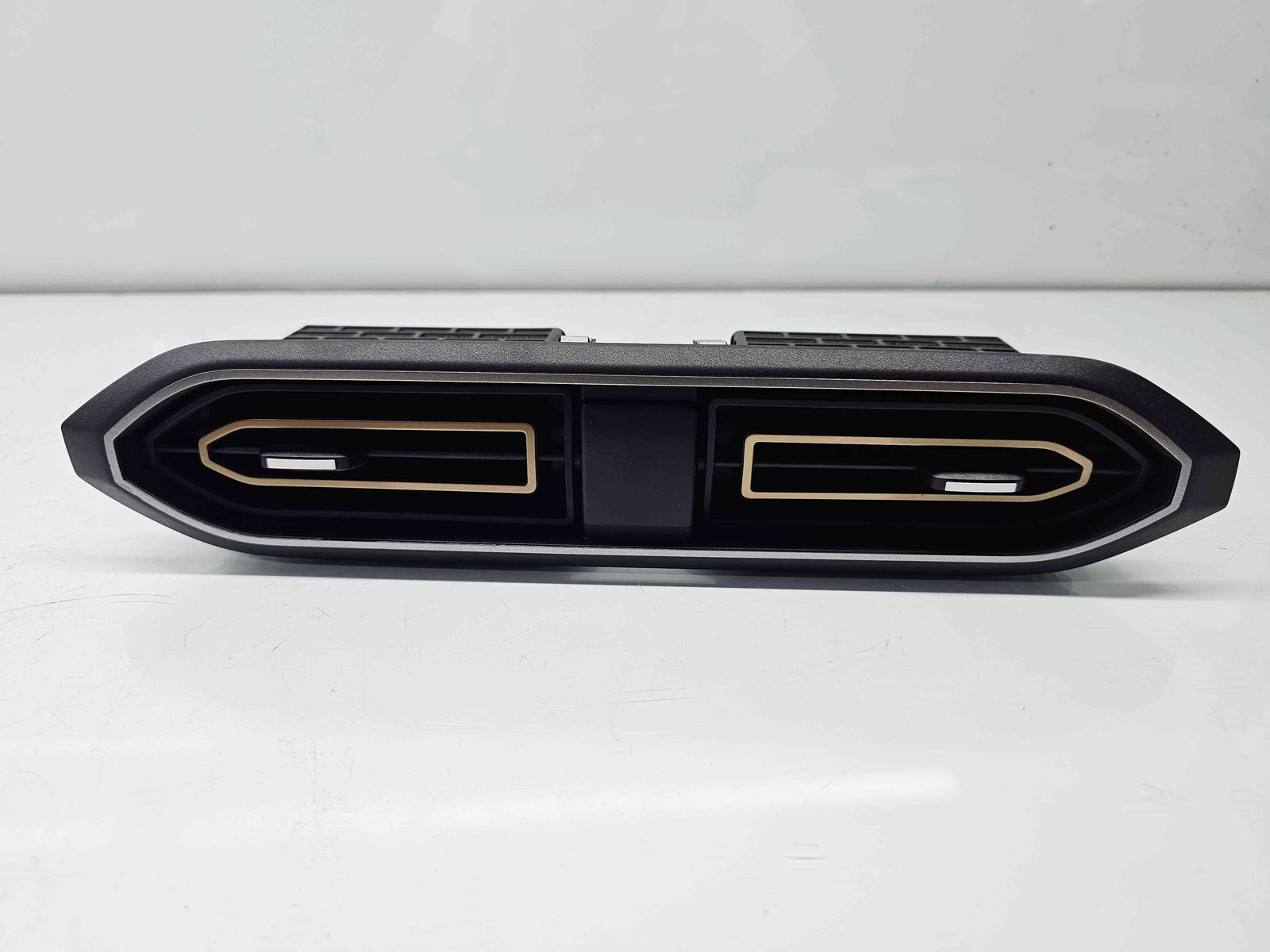 Grila aerisire centrala Dacia Jogger facelift [Fabr 2021-2025] 687606191R - imagine 1