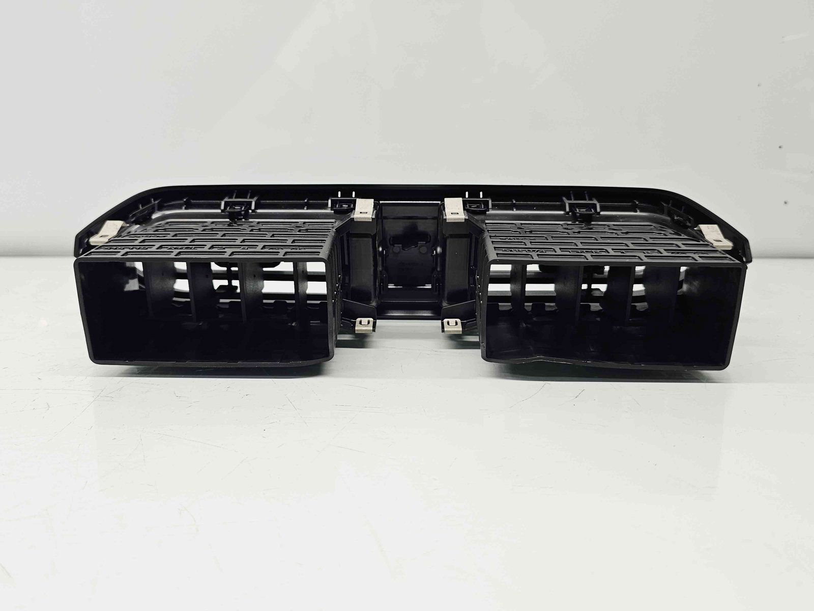 Grila aerisire centrala Dacia Jogger facelift [Fabr 2021-2025] 687606191R - imagine 3