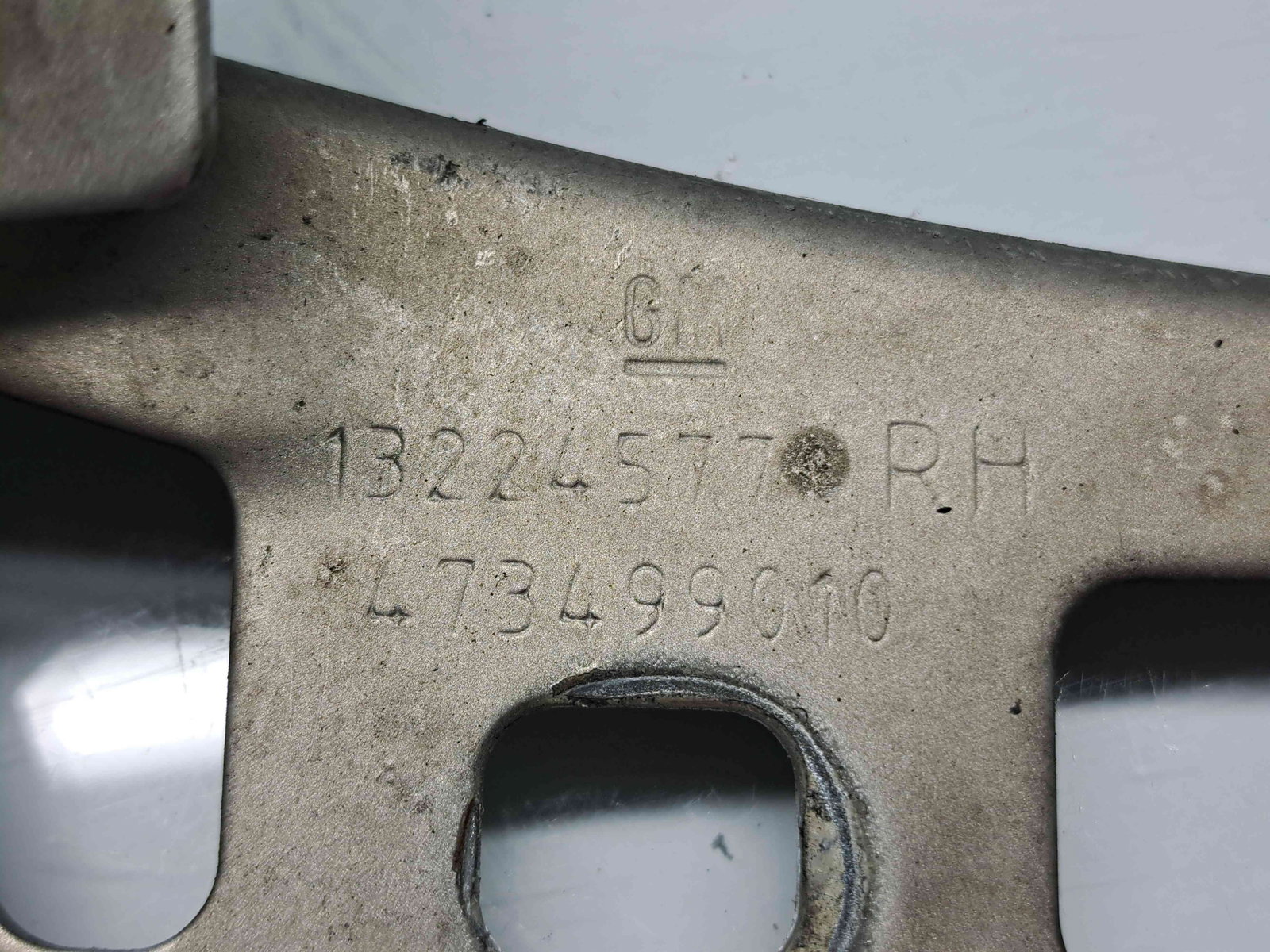 Set balamale capota Opel Zafira B (A05) facelift [Fabr 2006-2011] 13224576 / 13224577 - imagine 5