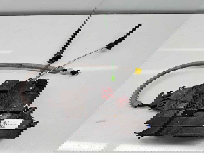 Broasca usa stanga spate Mercedes Clasa C (W205) [Fabr 2014-prezent] A0997304100