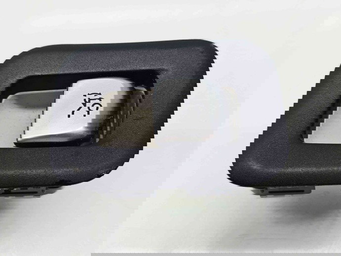  Buton deschidere portbagaj Mercedes Clasa C (W205) [Fabr 2014-prezent] A2229052303