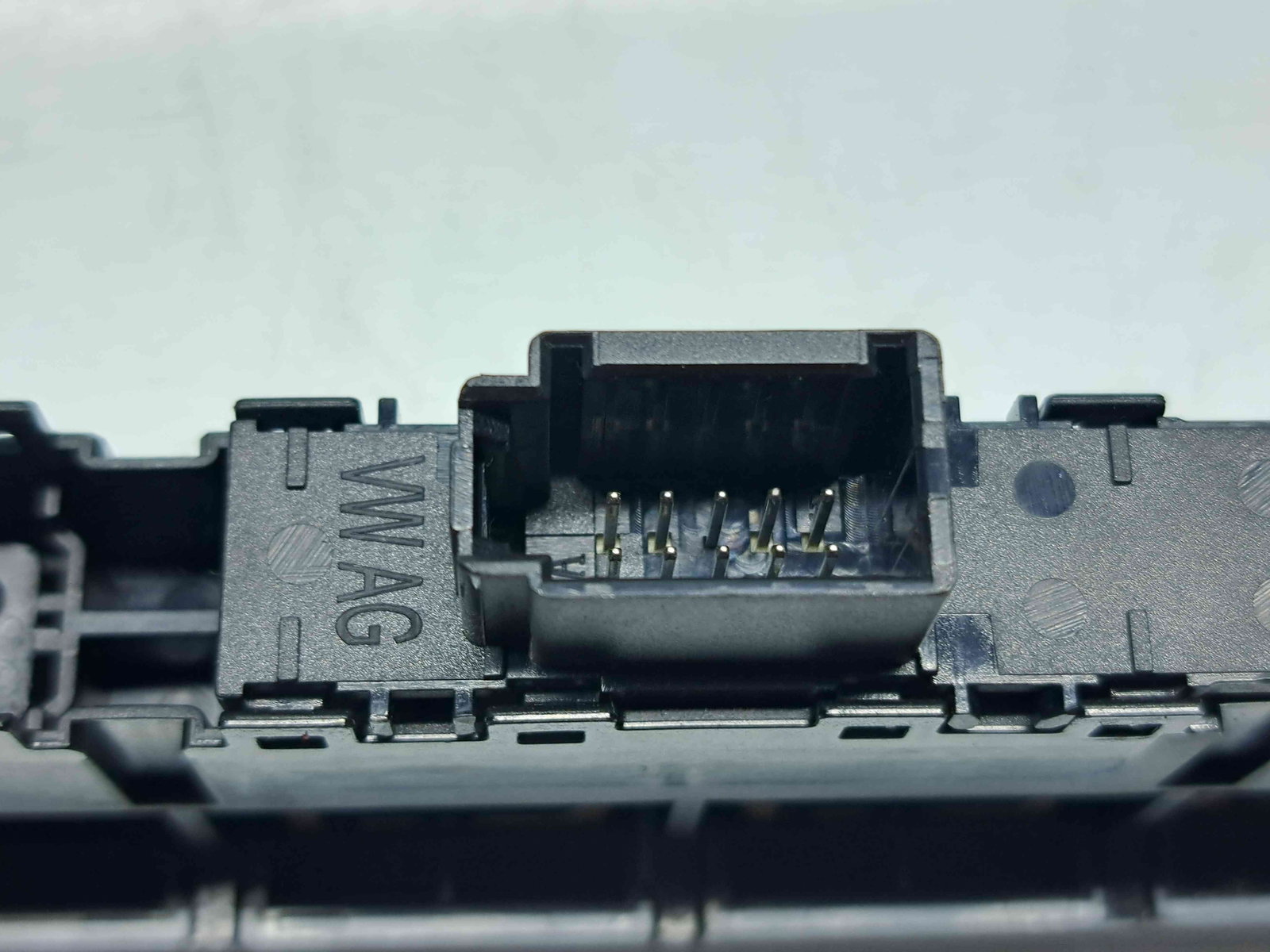 Buton ESP Skoda Rapid (NH3) [Fabr 2012-2019] 5JA927132AF - imagine 4