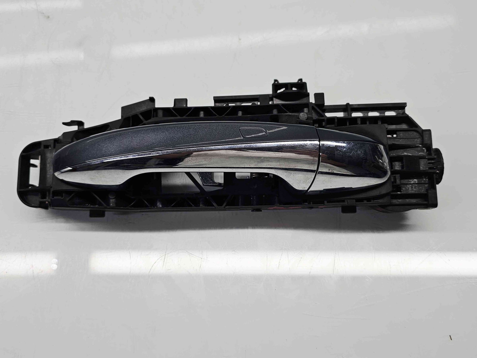 Maner usa dreapta fata Mercedes Clasa C (W205) [Fabr 2014-prezent] 755 Gri Tenorit / A0997604600 - imagine 1