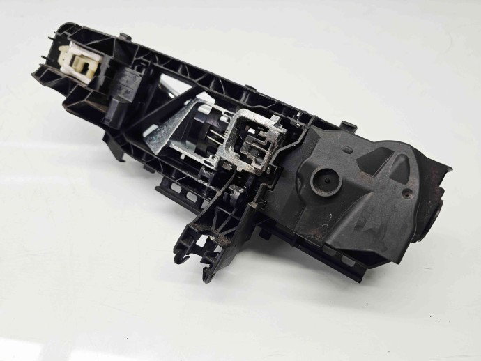 Maner usa dreapta fata Mercedes Clasa C (W205) [Fabr 2014-prezent] 755 Gri Tenorit  / A0997604600