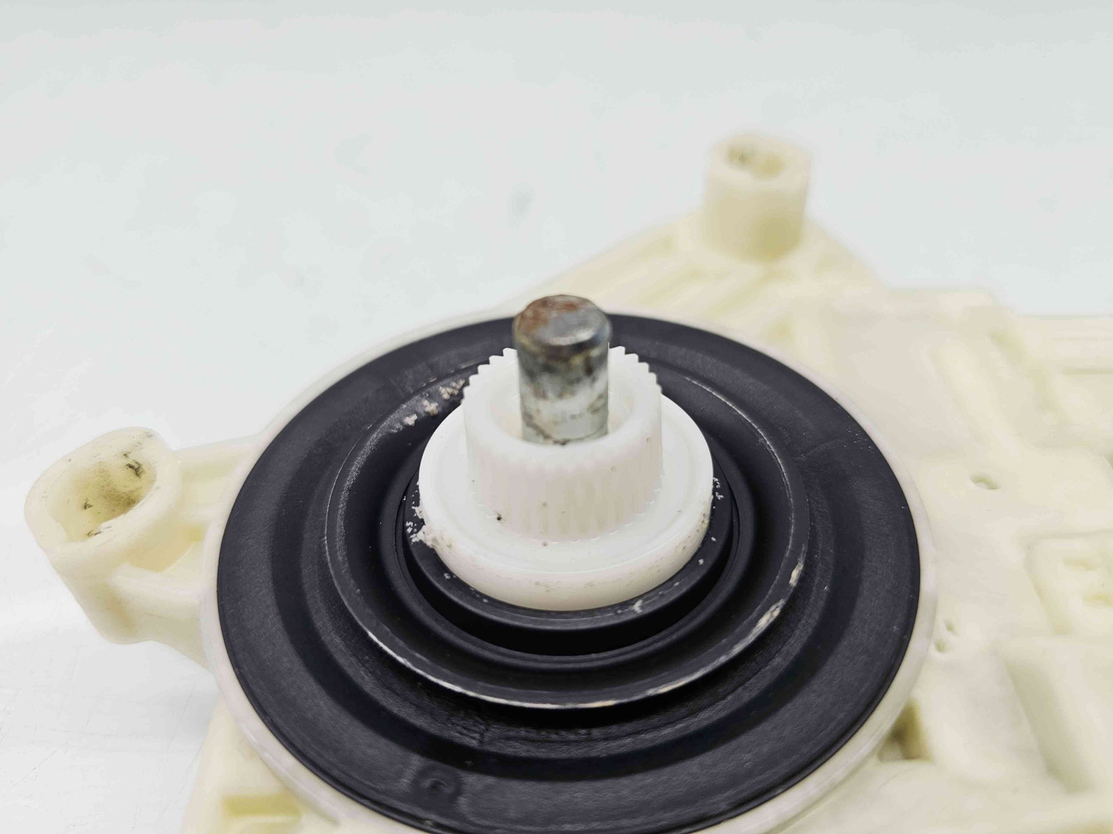 Motoras geam stanga fata Mercedes Clasa C (W205) [Fabr 2014-prezent] A2059060013 - imagine 2