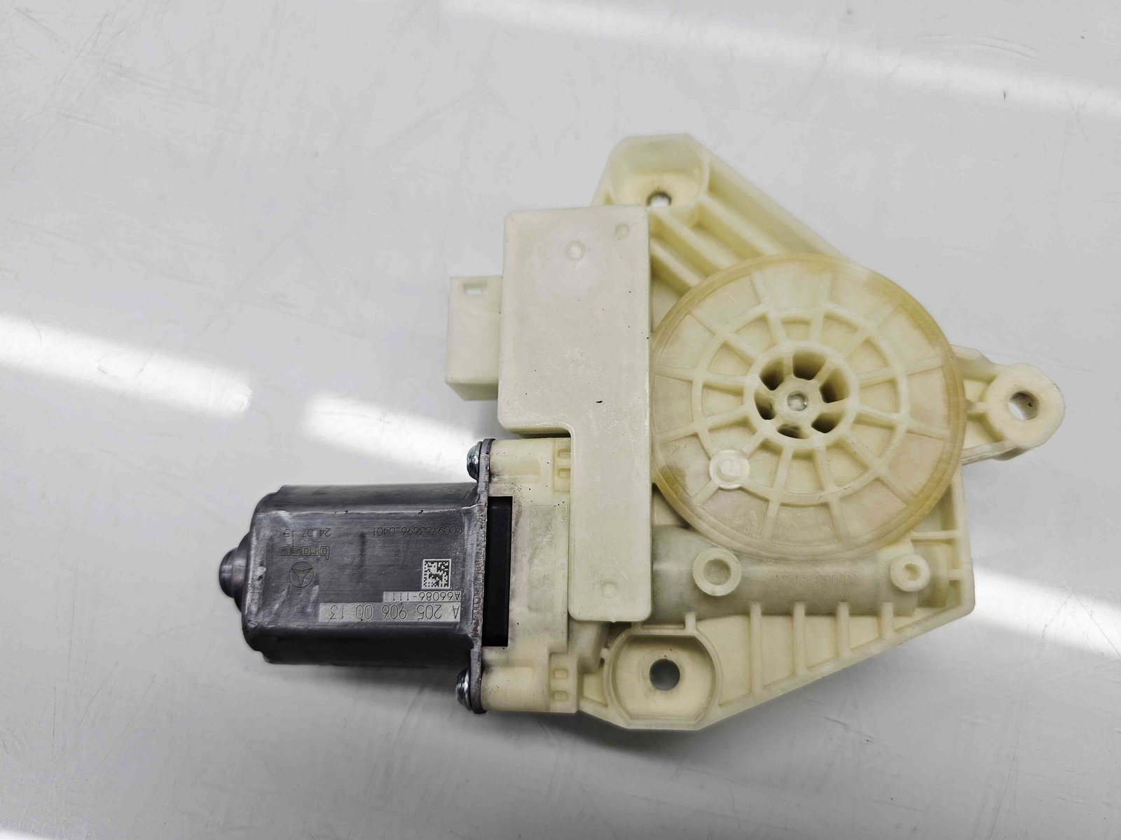 Motoras geam stanga fata Mercedes Clasa C (W205) [Fabr 2014-prezent] A2059060013 - imagine 3