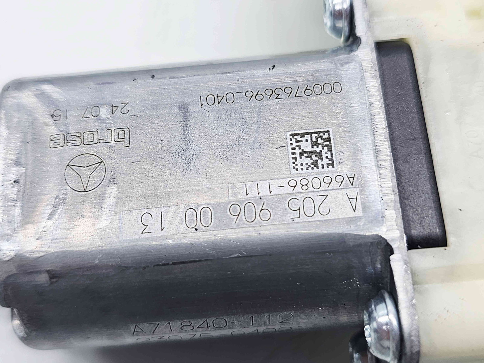 Motoras geam stanga fata Mercedes Clasa C (W205) [Fabr 2014-prezent] A2059060013 - imagine 4