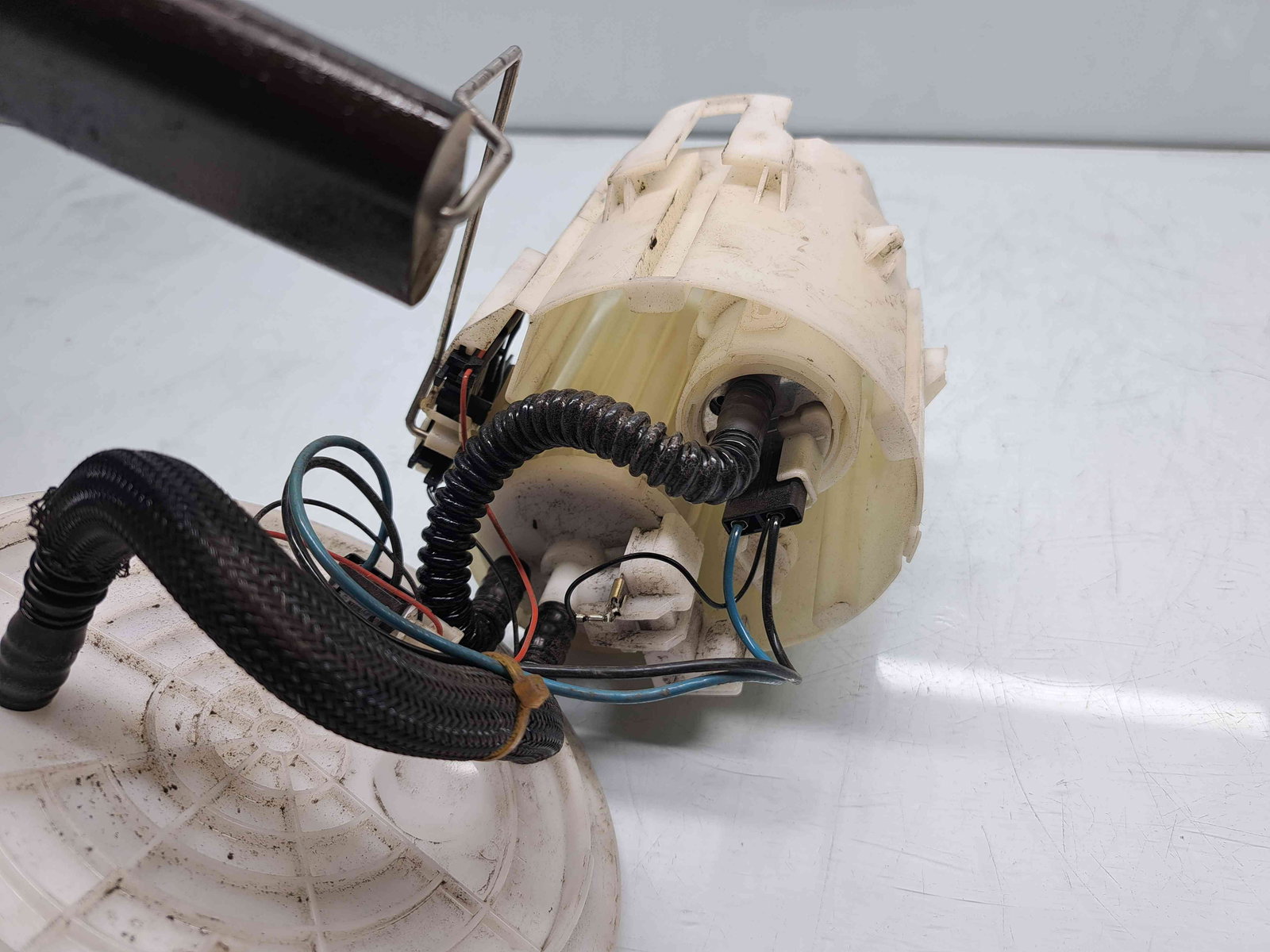 Pompa combustibil Opel Zafira B (A05) facelift [Fabr 2006-2011] 13129982 1.6 Benz Z16XER 85KW / 115CP - imagine 4