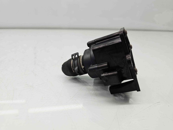 Pompa recirculare apa Audi A4 (8K2, B8) [Fabr 2008-2015] 8K0965561A 2.0 TDI CJCB 100KW / 136CP