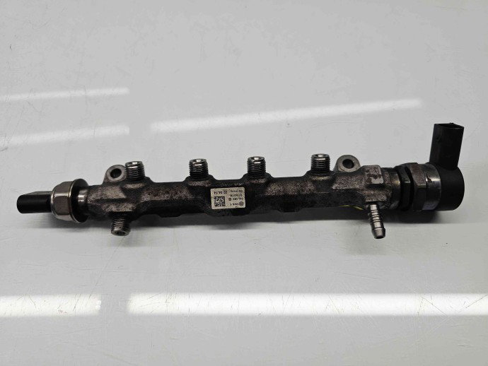 Rampa injectoare Audi A3 Sportback (8VA) Hatchback [Fabr 2012-2020] 04L089 2.0 TDI CRBC 110KW / 150CP