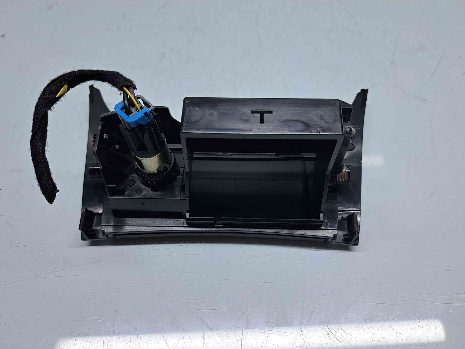 Scrumiera Opel Insignia A Facelift [Fabr 2008-2016] 22846514 - imagine 4