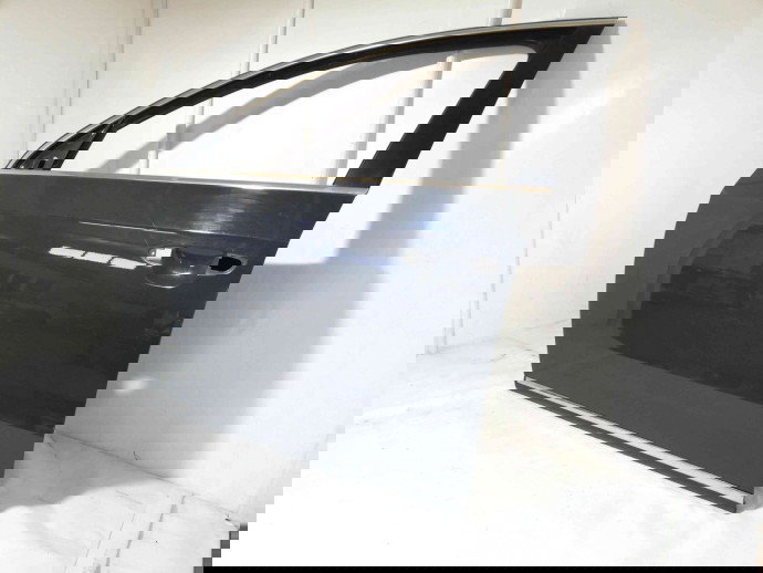 Usa stanga fata LI7F Volkswagen Passat B7 2.0 CFFB 2010-2014