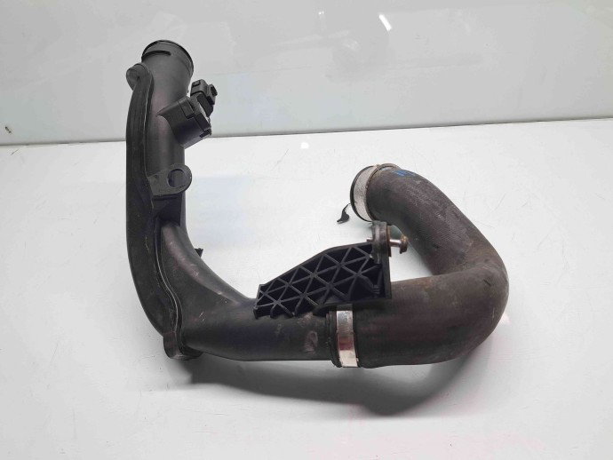 Tub intercooler  Volkswagen Passat B6 (3C2) [Fabr 2005-2010] 5N0145770 2.0 TDI CBAB 103KW / 140CP