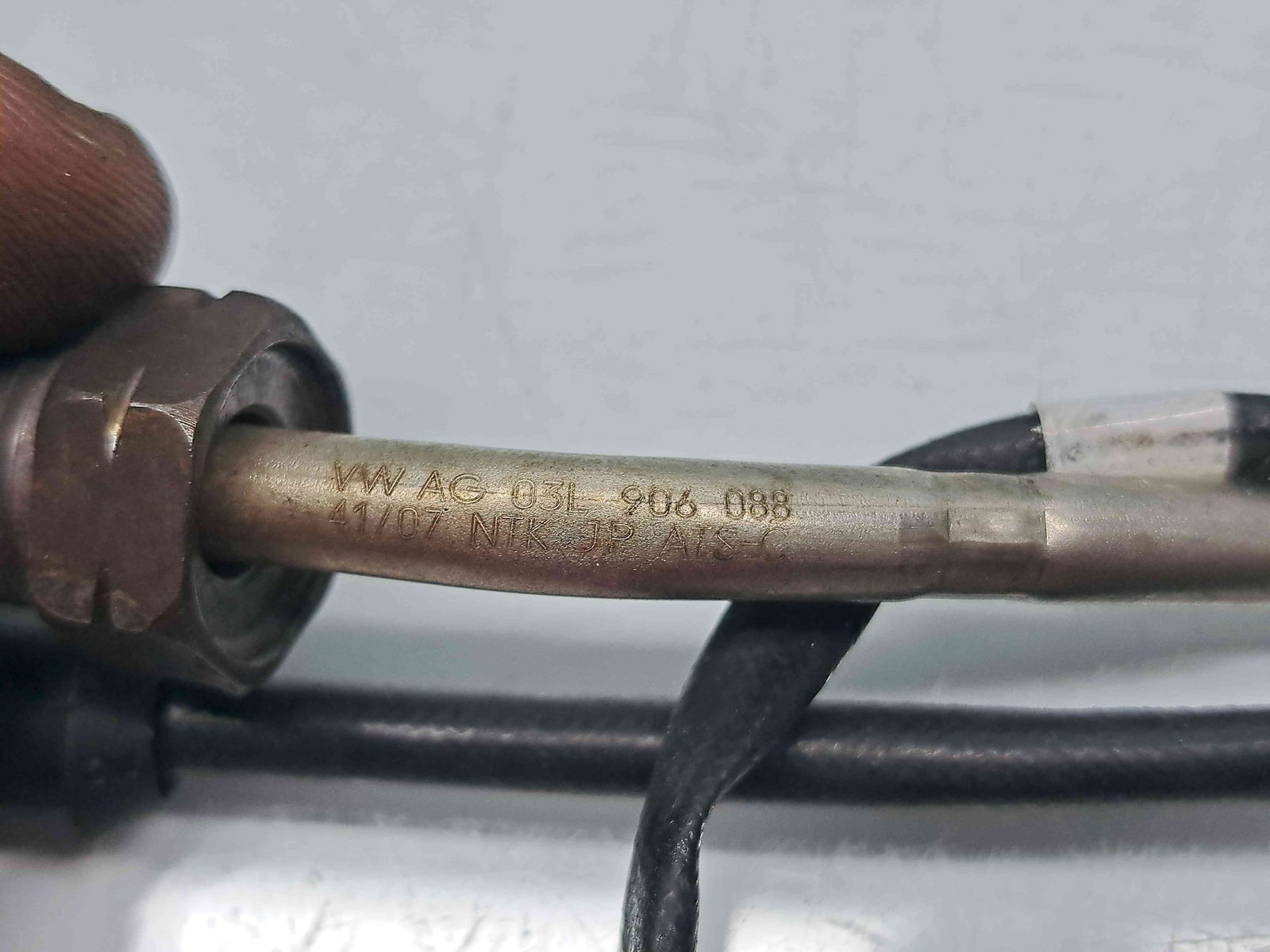 Senzor temperatura Volkswagen Passat B6 (3C2) [Fabr 2005-2010] 03L906088 - imagine 3