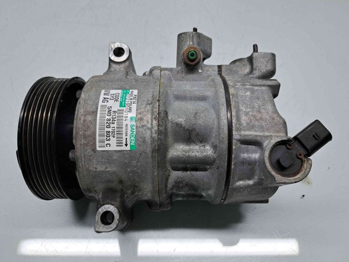 Compresor clima  Volkswagen Caddy 3 (2KA, 2KH) [Fabr 2004-2009] 5N0820803C 1.6 TDI CAYC 77KW / 105CP