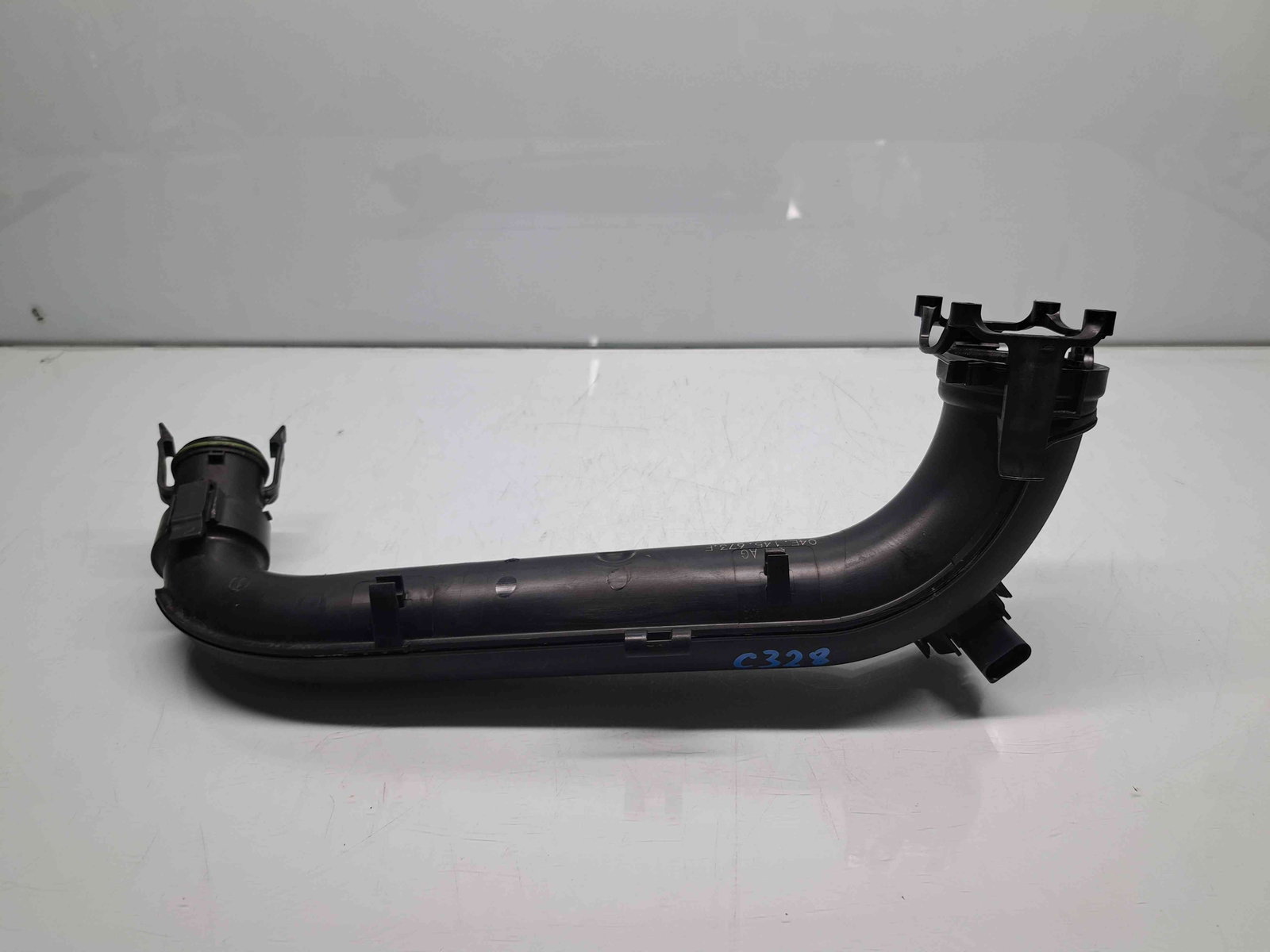 Furtun intercooler Seat Leon ST Combi (5F8) [Fabr 2013-2018] facelift 04E145673F 1.4 TSI CZEA 110KW / 150CP - imagine 1