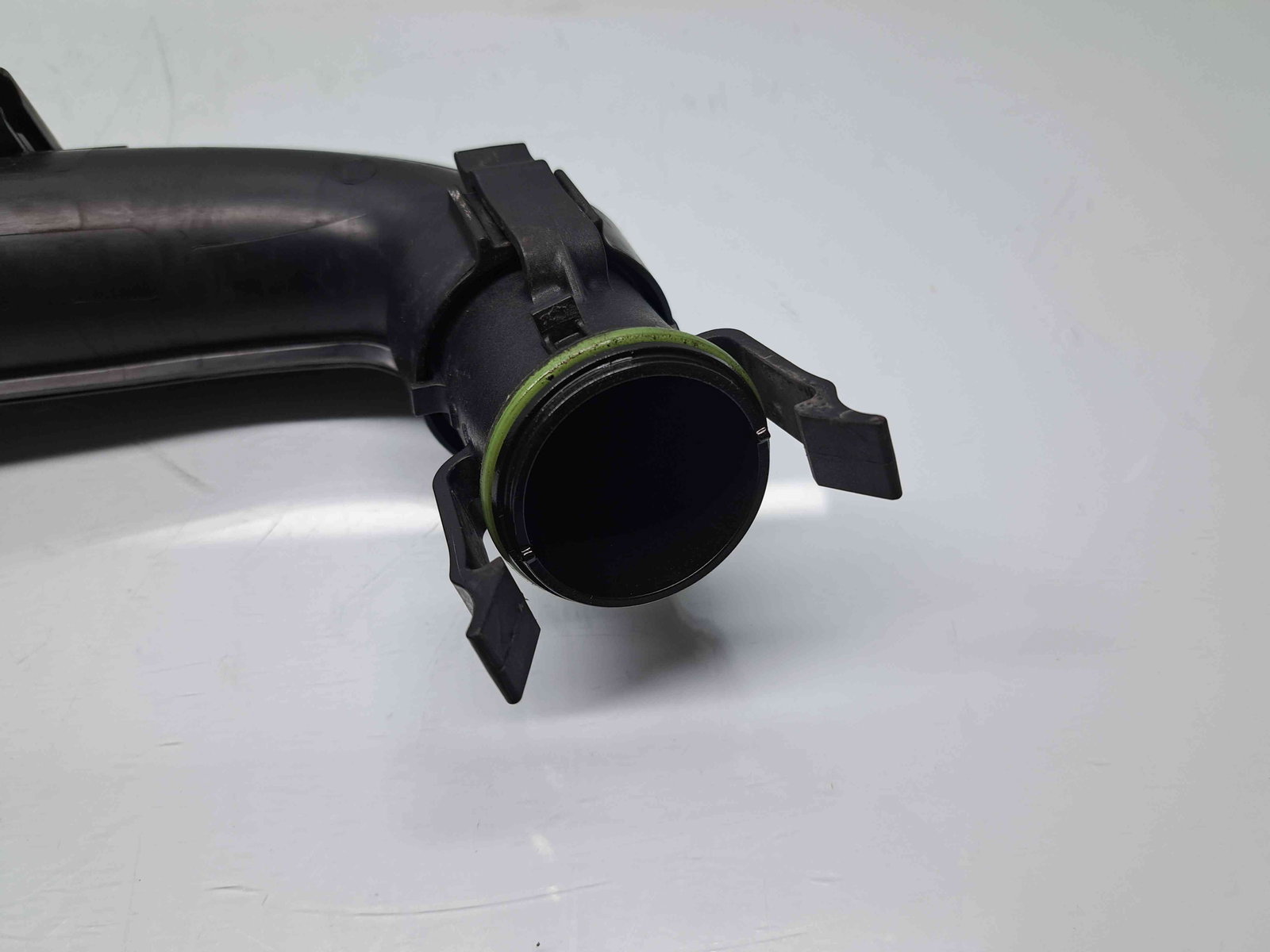 Furtun intercooler Seat Leon ST Combi (5F8) [Fabr 2013-2018] facelift 04E145673F 1.4 TSI CZEA 110KW / 150CP - imagine 4