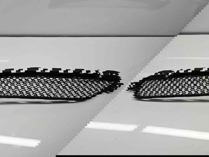 Grila bara fata Mercedes Clasa C (W205) [Fabr 2014-prezent] A2058850423