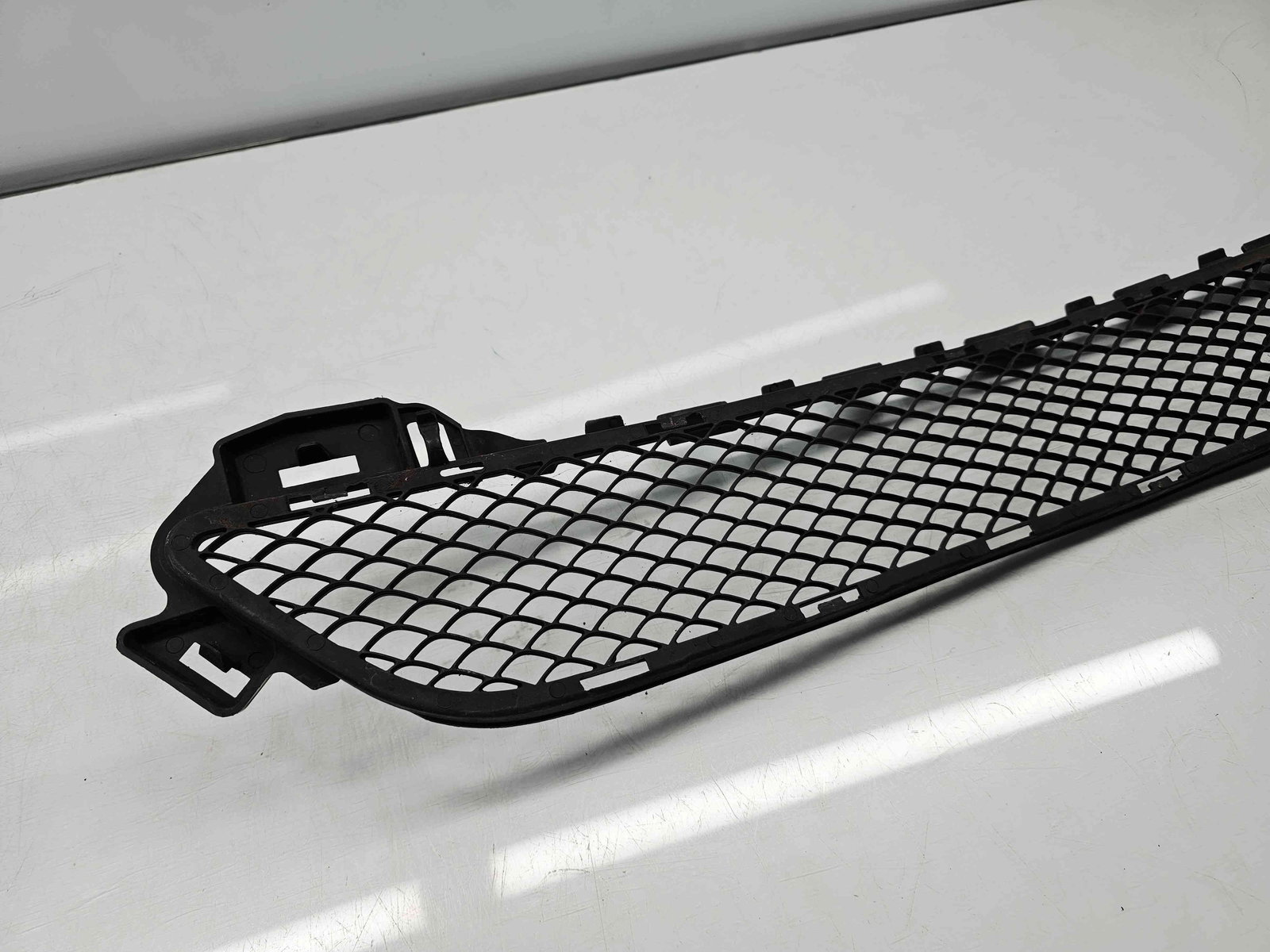 Grila bara fata Mercedes Clasa C (W205) [Fabr 2014-prezent] A2058850423 - imagine 4