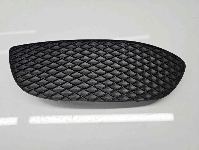 Grila proiector stanga Mercedes Clasa C (W205) [Fabr 2014-prezent] A2058850723