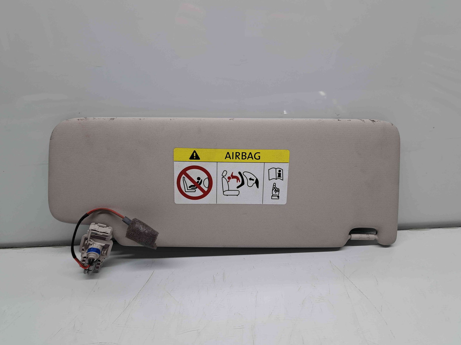 Parasolar stanga Seat Leon ST Combi (5F8) [Fabr 2013-2018] facelift OEM - imagine 1