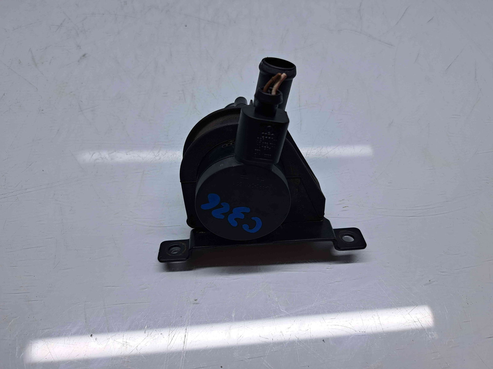 Pompa recirculare apa Skoda Rapid (NH3) [Fabr 2012-2019] 1K0965561L 1.2 TSI CBZB 77KW / 105CP - imagine 2