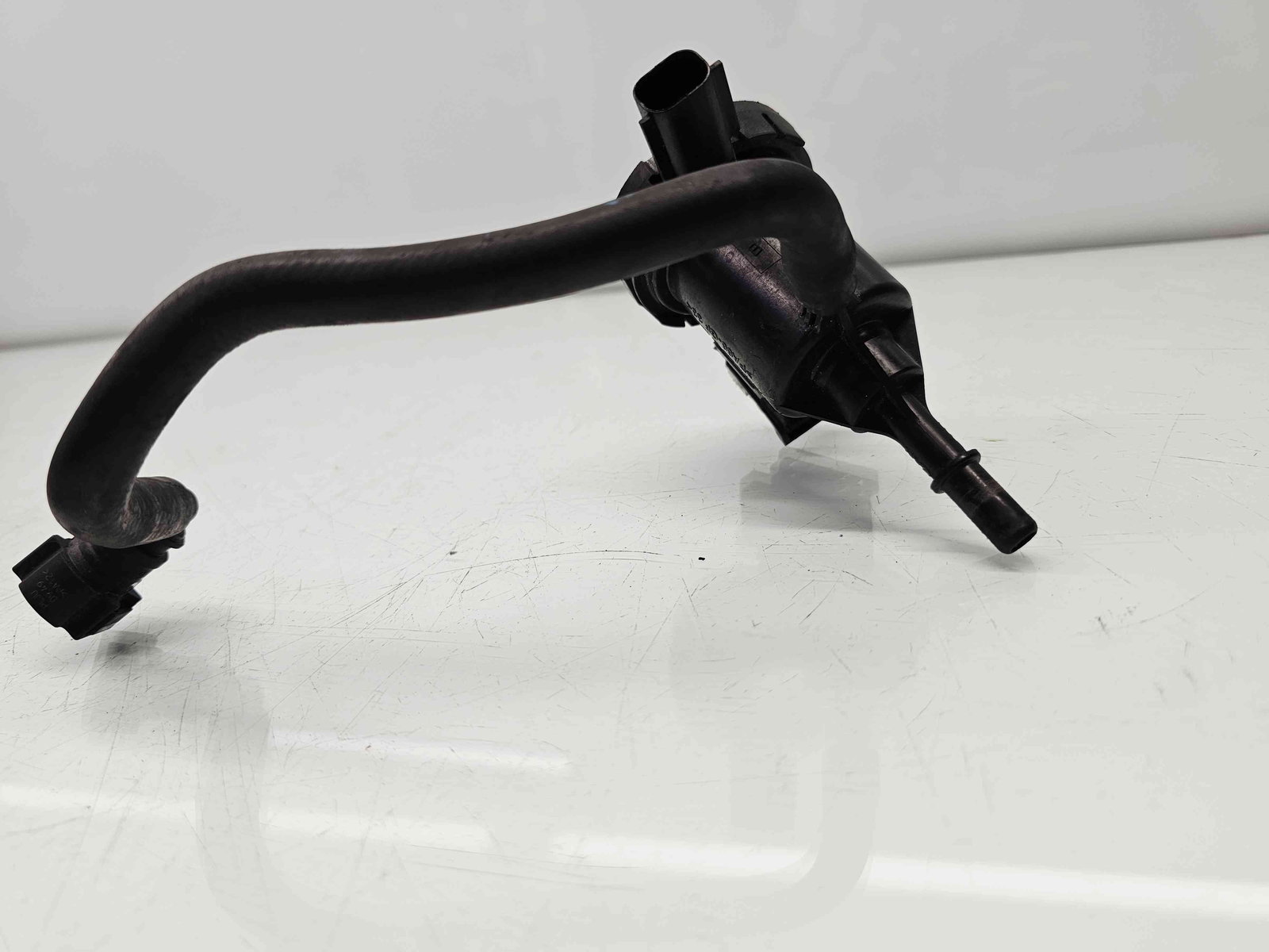 Supapa combustibil Mercedes Clasa C (W205) [Fabr 2014-prezent] A0014760532 2.0 Hibr 274920 210KW / 286CP - imagine 5