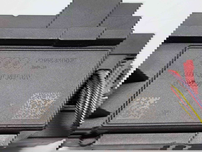  Contact cu cheie  AUDI Q5 (8RB) [ Fabr 2008-2016] 8K0909131  3.0 TDI CCWA176KW / 239CP