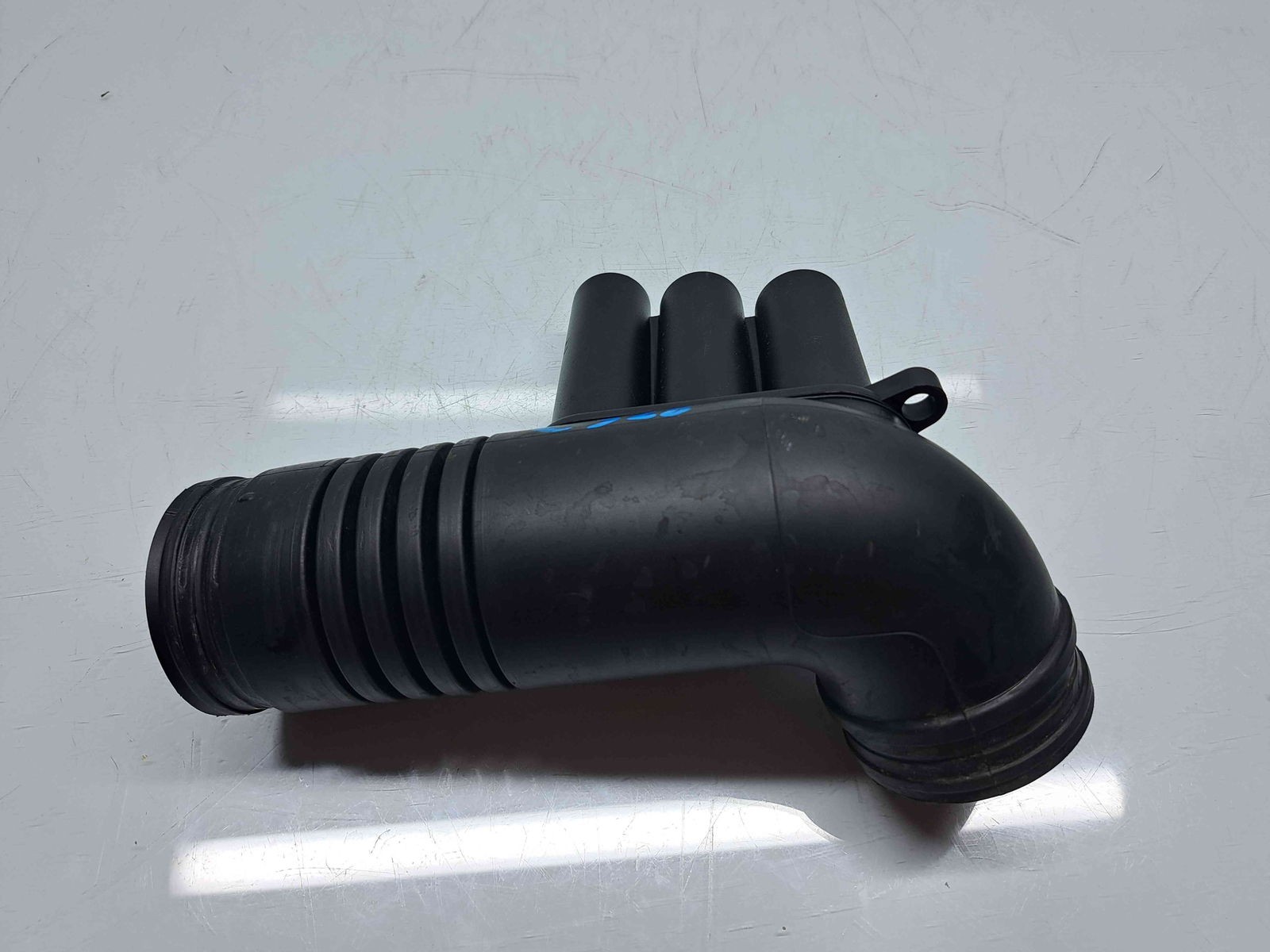 Tub admisie aer Skoda Yeti (5L) [Fabr 2009-2020] 04E129651C 1.4 TSI CZEA 110KW / 150CP - imagine 1