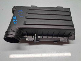 Carcasa filtru aer  AUDI A3 Sportback (8VS, 8VM) [Fabr 2013-prezent] 04E129611G 1.4 TSI CZEA 110KW / 150CP