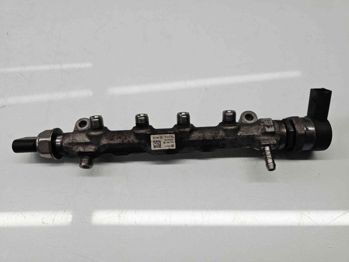 Rampa injectoare  Skoda Octavia 3 (5E3) [Fabr 2012-2020] 04L089 2.0 TDI CRBC 110KW / 150CP