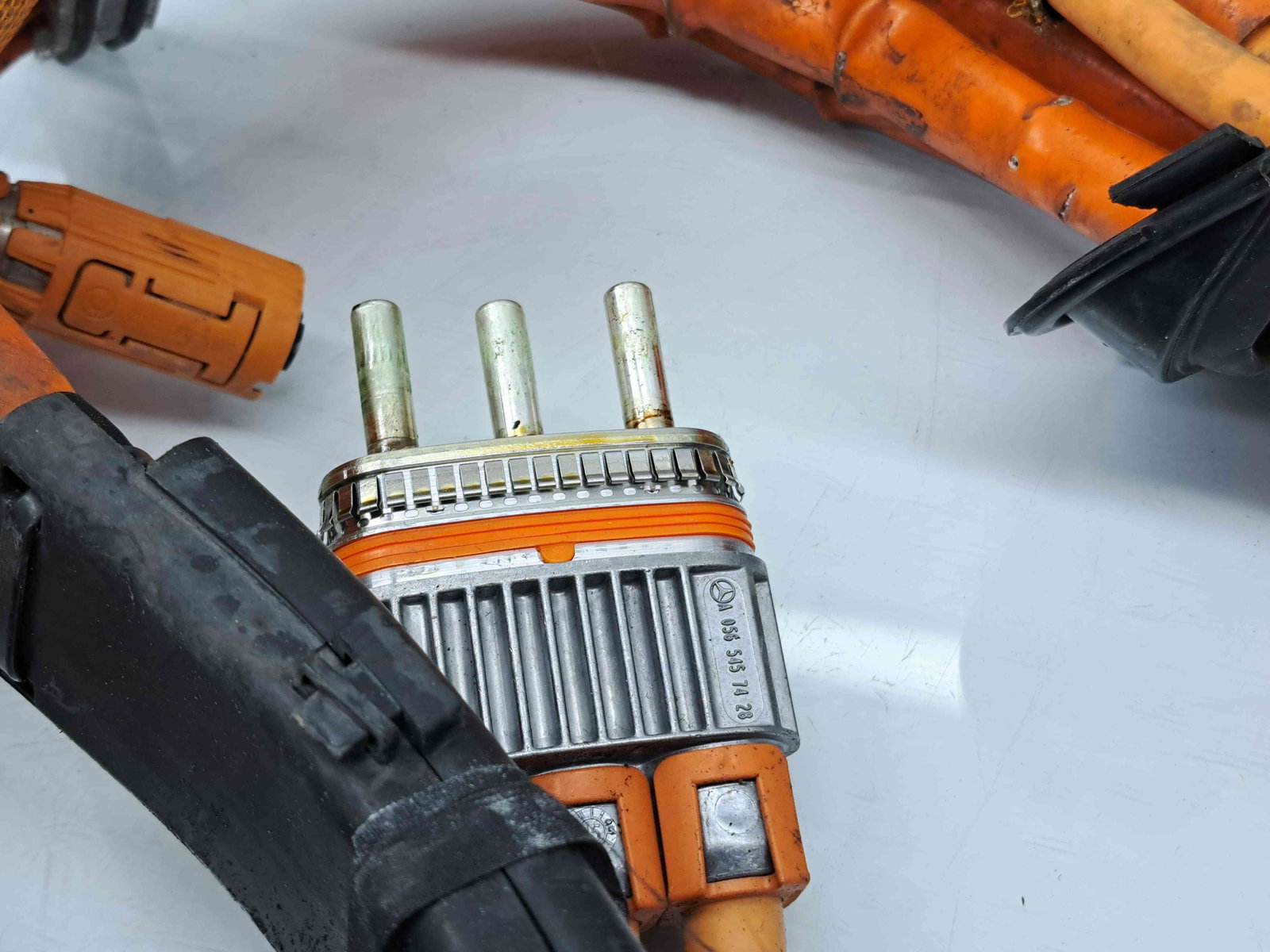 Cablu conector motor hibrid Mercedes Clasa C (W205) [Fabr 2014-prezent] A2055452428 - imagine 5