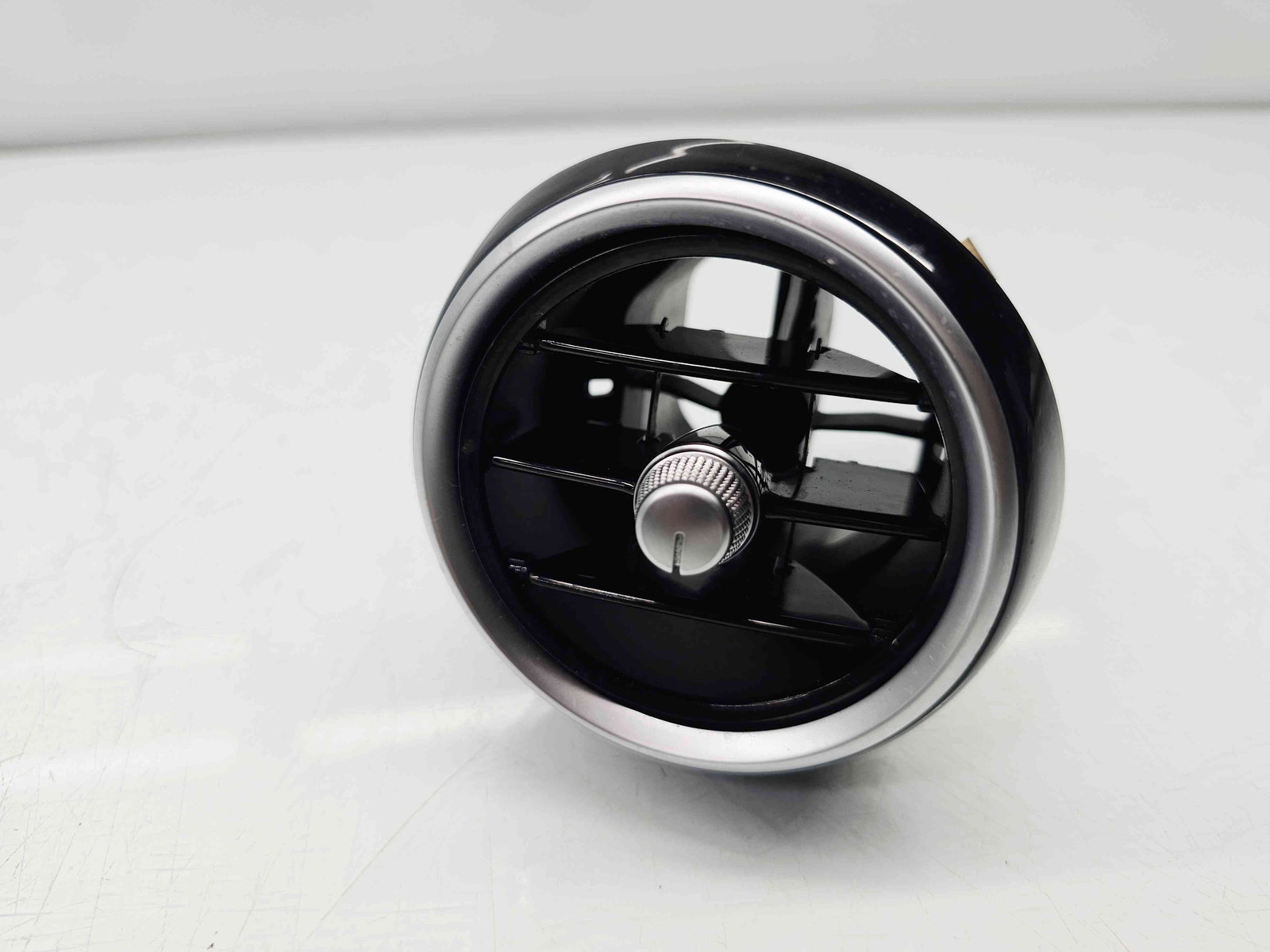 Grila aerisire centrala Mercedes Clasa C (W205) [Fabr 2014-prezent] A2056300201 - imagine 2