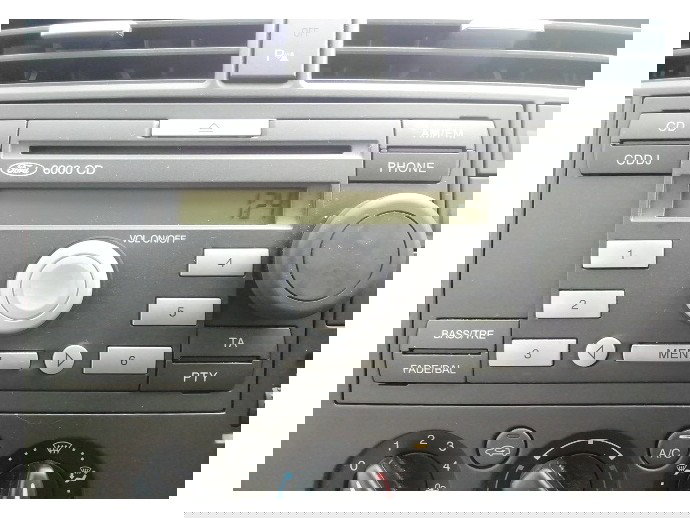 CD player FORD C-Max 1 1.8 TDCI OEM 2007-2010