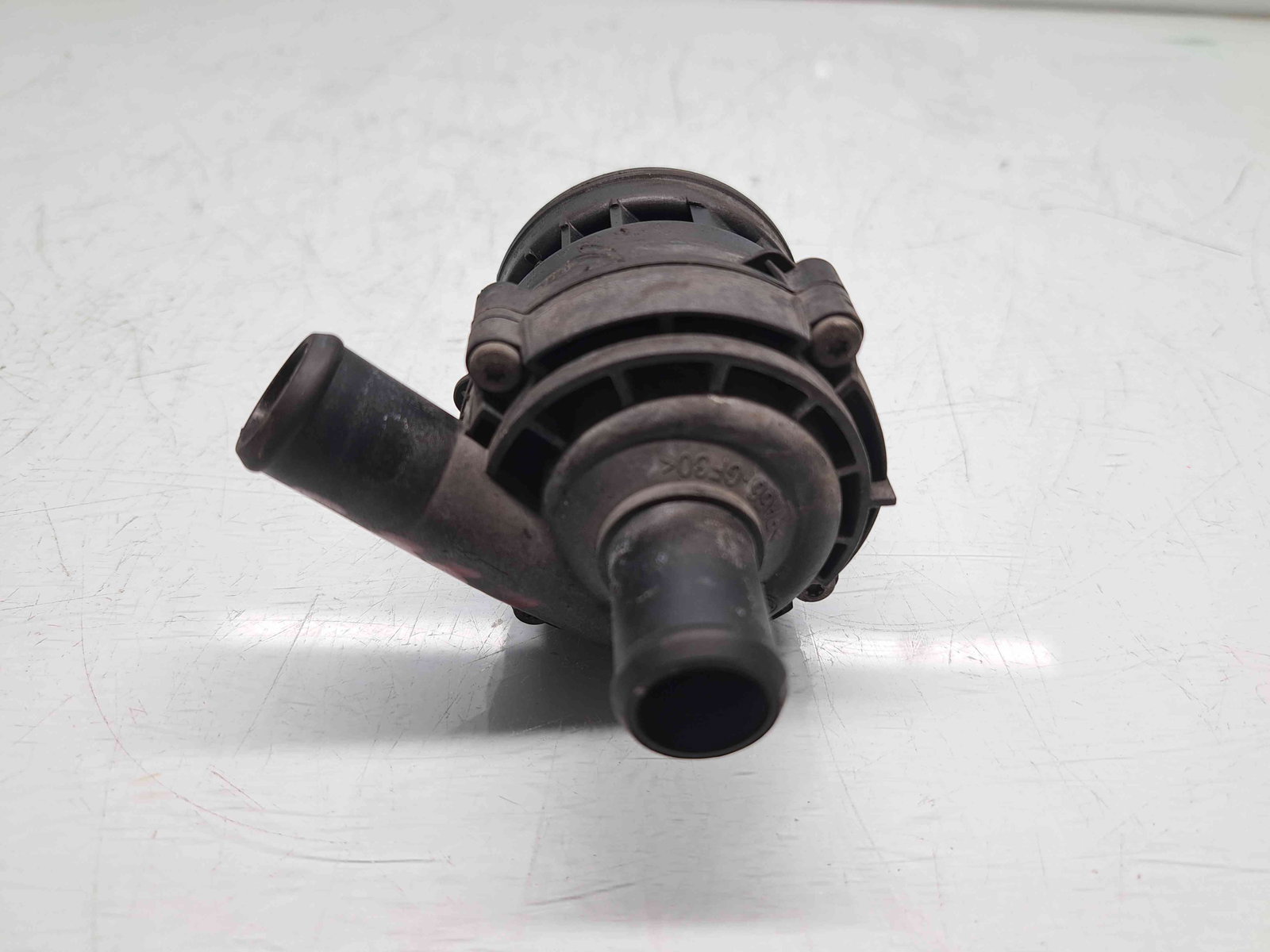 Pompa recirculare apa Mercedes Clasa C (W205) [Fabr 2014-prezent] A2118350364 2.0 Hibr 274920 210KW / 286CP - imagine 2