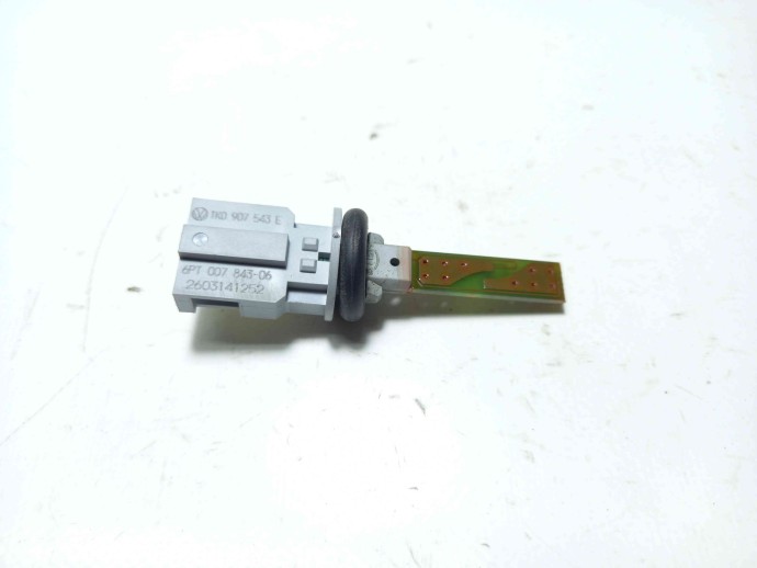 Senzor temperatura 1K0907543E Skoda Octavia 1.6 CLHA 2012-2022